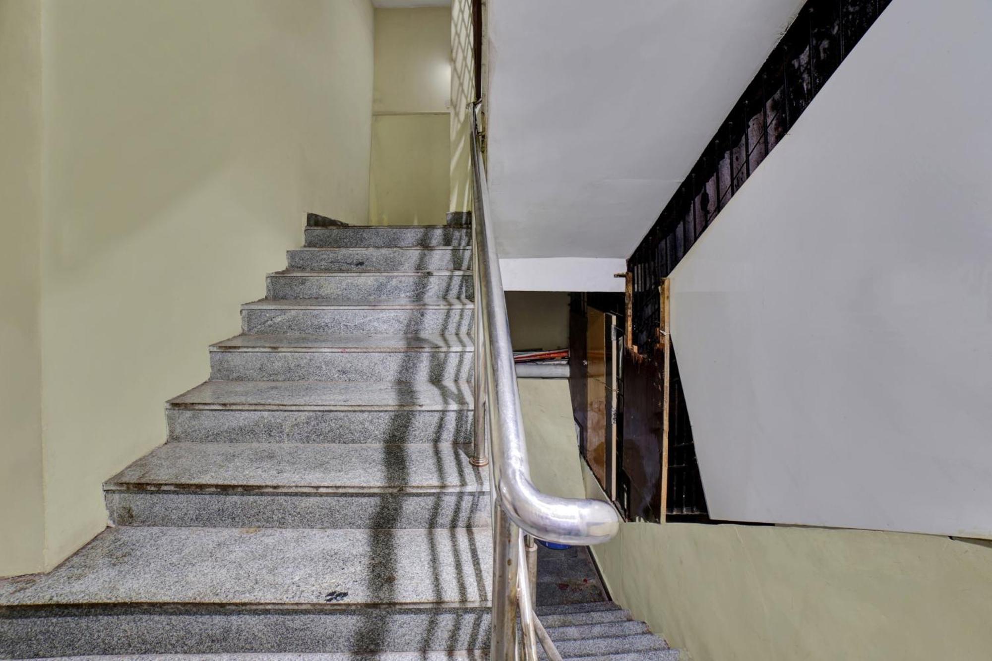 Hotel O Anu Residency Vijayawāda Exterior photo